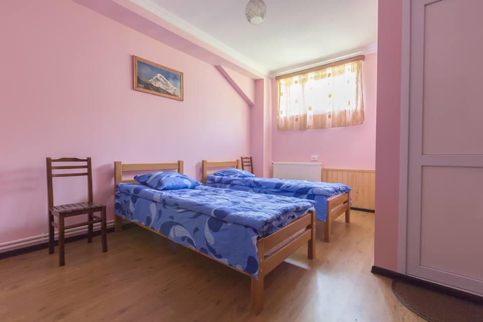 קזבגי Hotel Nini מראה חיצוני תמונה